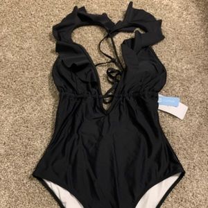 Cupshe Ruffle One-piece bathing suit
